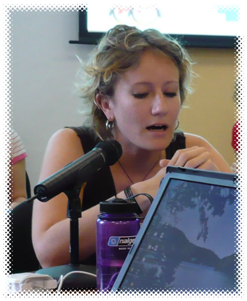 danah boyd making her “MyFriends, MySpace” presentation at the Berkman Center