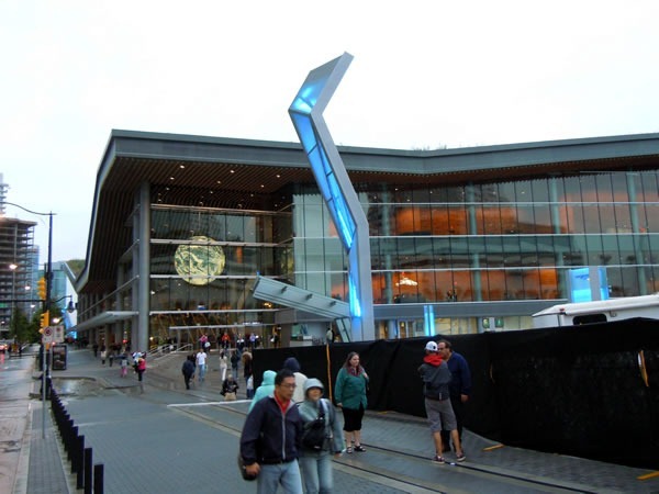 Exterior of the Vancouver Convention Centre's West Building, as seen from halfway the East and West Buildings