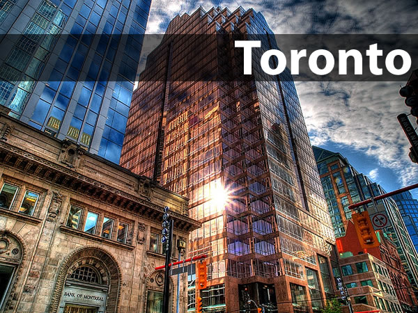 Toronto: Photo of downtown Toronto buildings