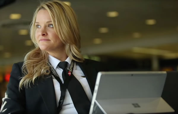 expressjet pilot and surface 3